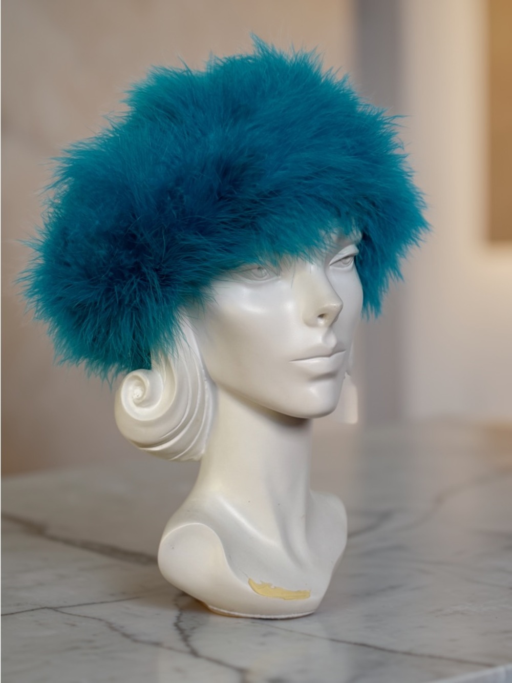 Vintage 1960s Ostrich Feather Bubble Hat